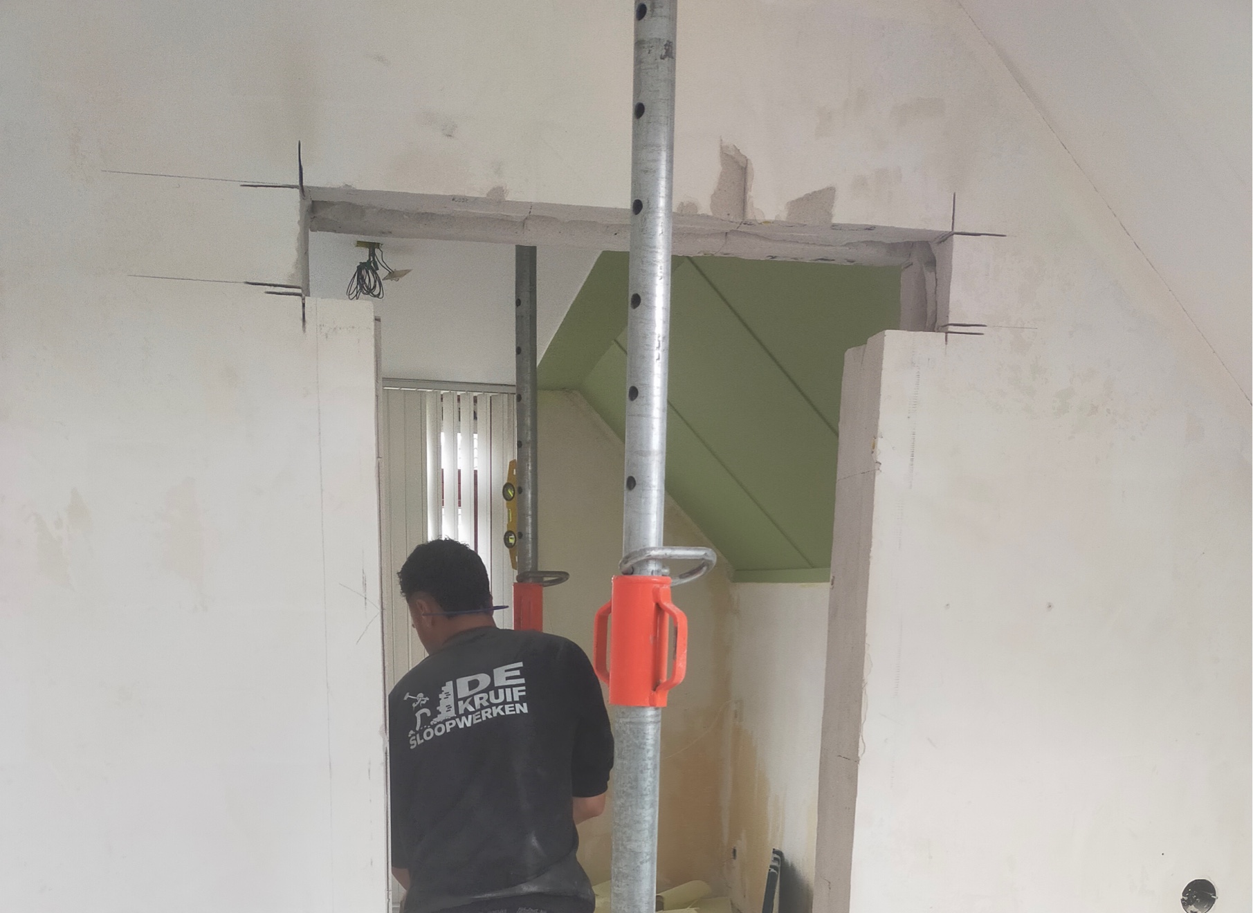 deur in draagmuur maken